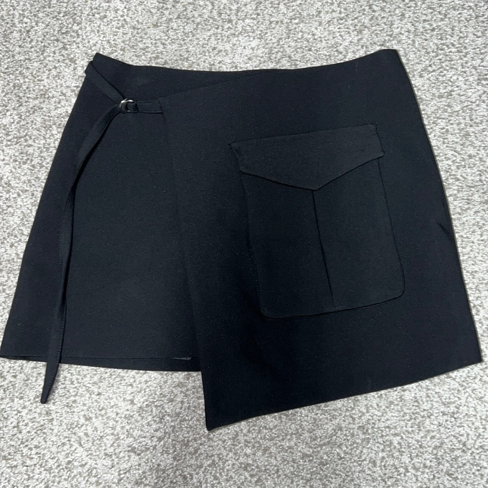 NEW SEASON ZARA SKORT